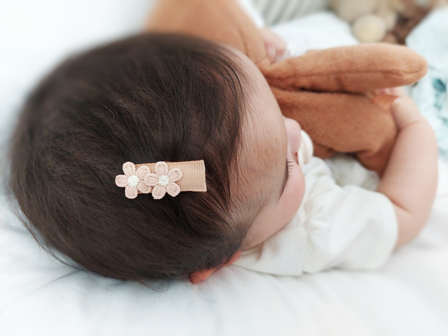 Ganchos Flores para Bebé Recém-Nascida – Hair Clips Pequenos e Antiderrapantes (4cm)