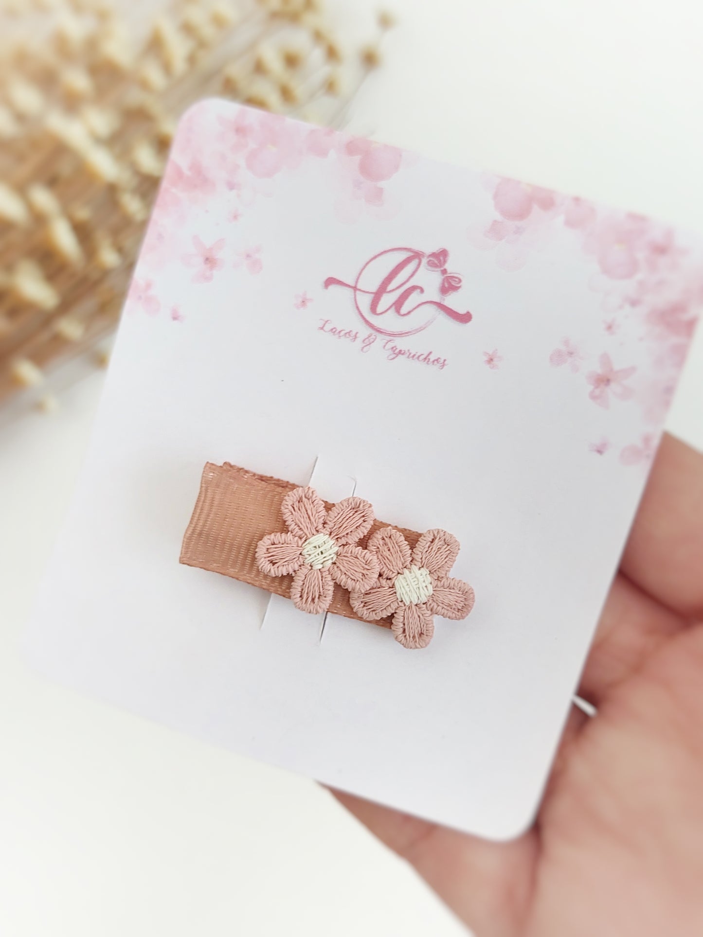 Ganchos Flores para Bebé Recém-Nascida – Hair Clips Pequenos e Antiderrapantes (4cm)