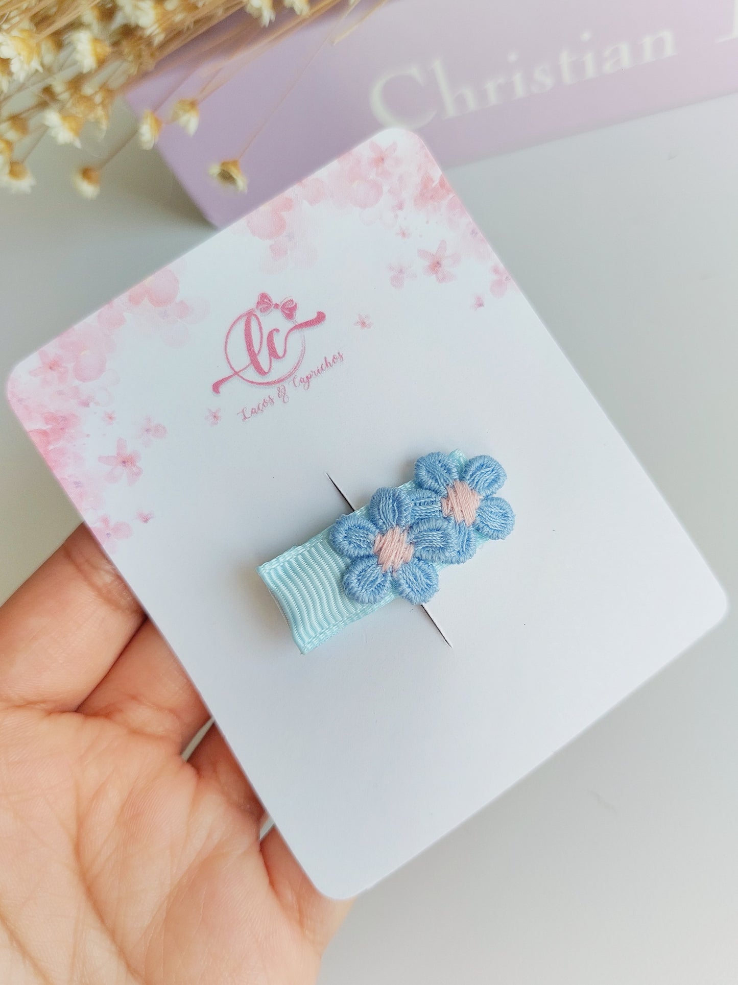 Ganchos Flores para Bebé Recém-Nascida – Hair Clips Pequenos e Antiderrapantes (4cm)
