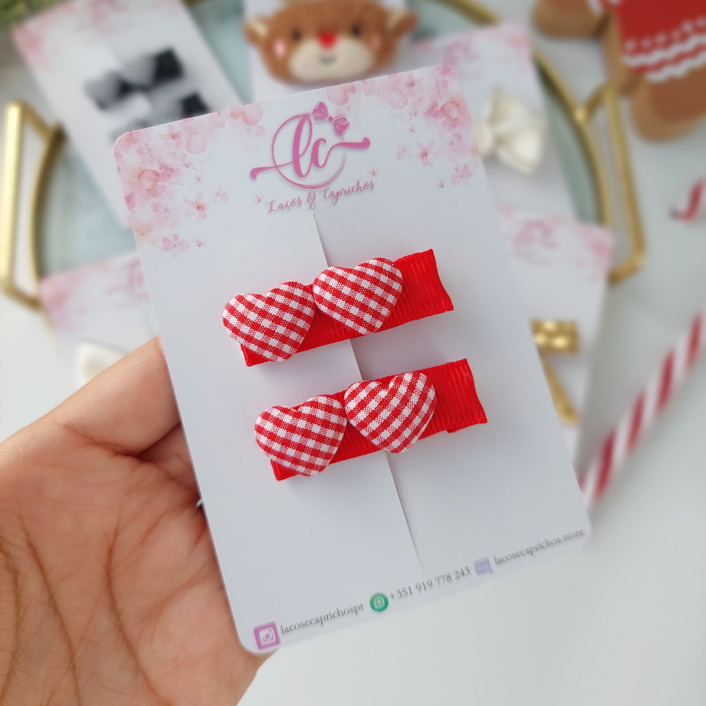 Checkered Heart Hair Clip – Charm and Coziness for Cold Days
