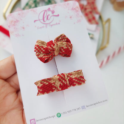 Mini Laços Xadrez – O Primeiro Encanto de Natal da Sua Pequena