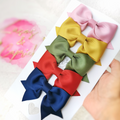 L-shaped tie with pointed ends