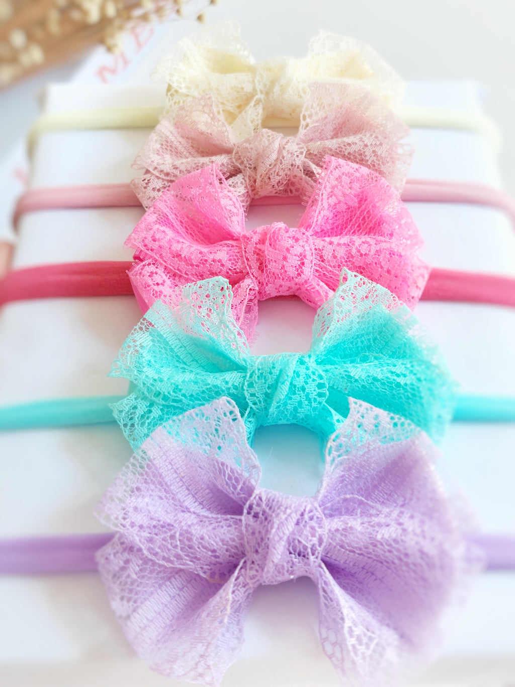 Pack of 5 lace bows