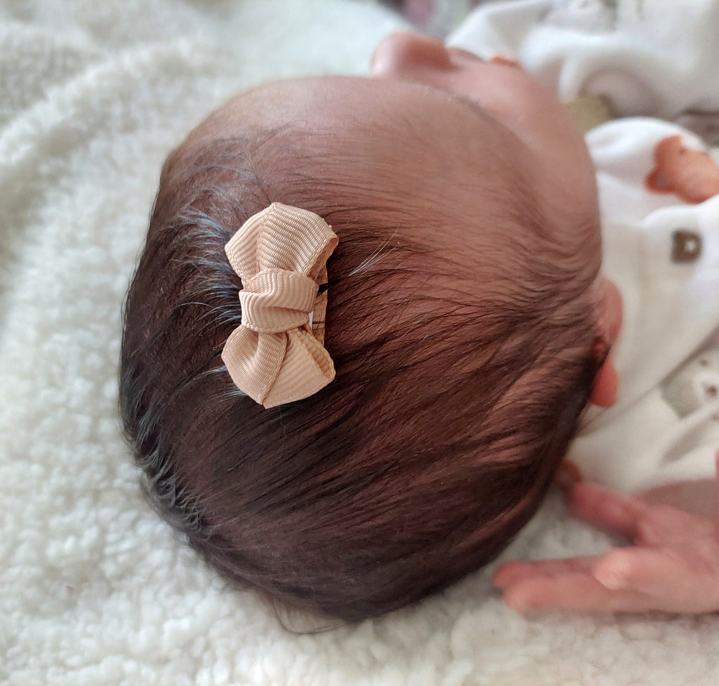 1 unidade - Laço para Bebé Recém-Nascidas | Feitos à Mão com Amor e Conforto