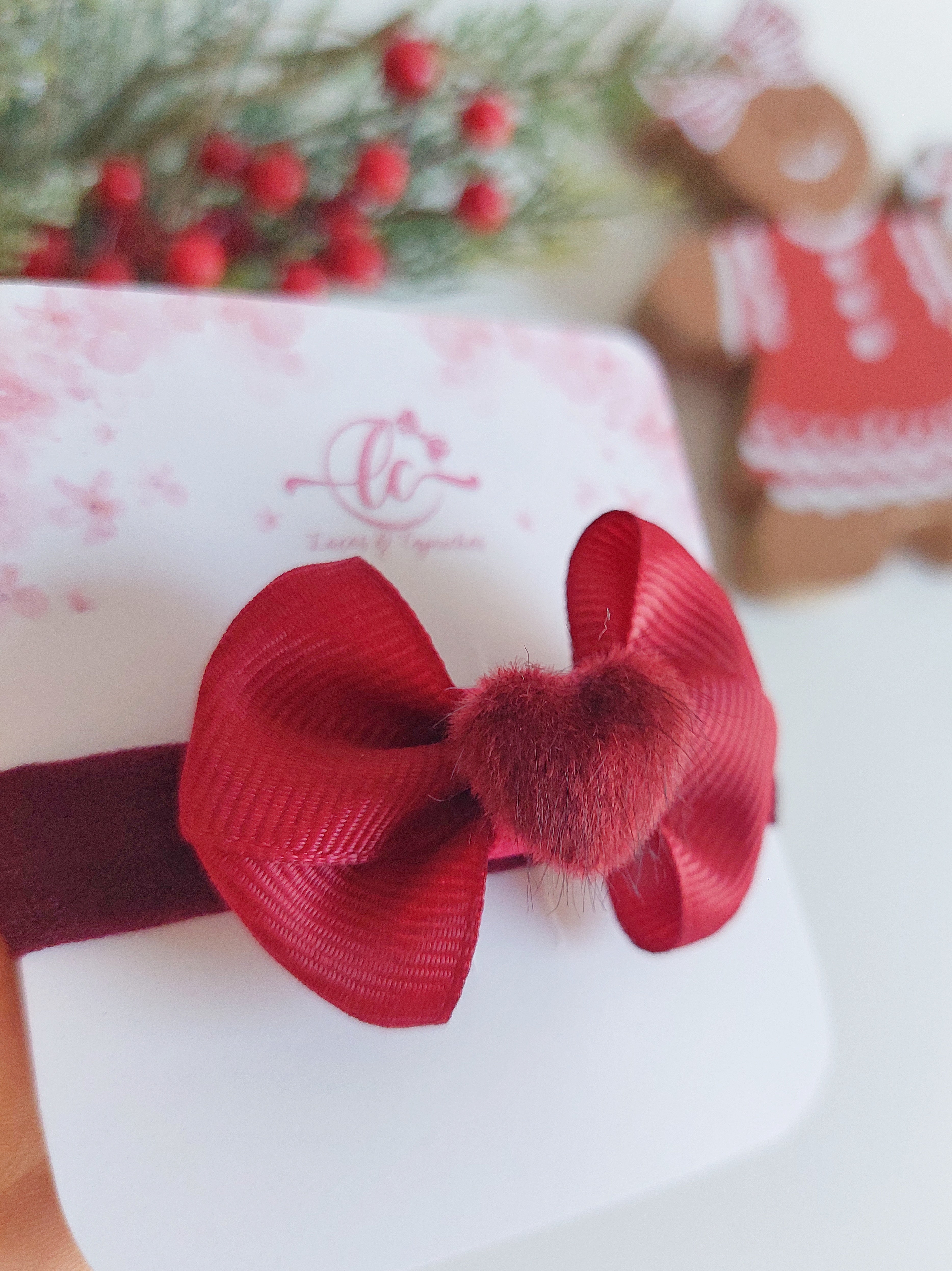 Love Winter bow