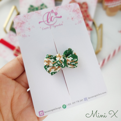 Mini Laços Xadrez – O Primeiro Encanto de Natal da Sua Pequena